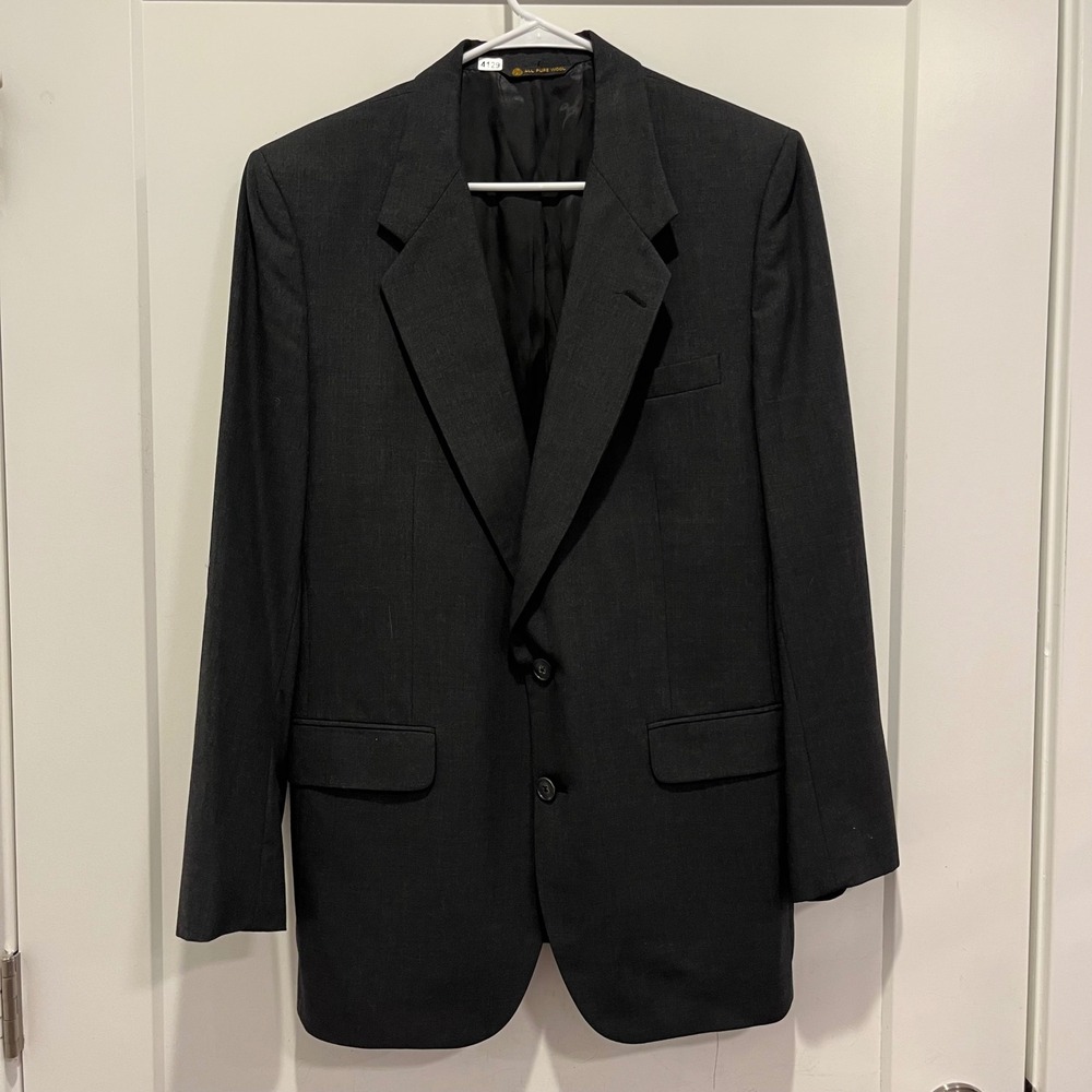 Neiman Marcus Mens Wool Sport Coat Blazer Charcoal Gray Two Button 4129